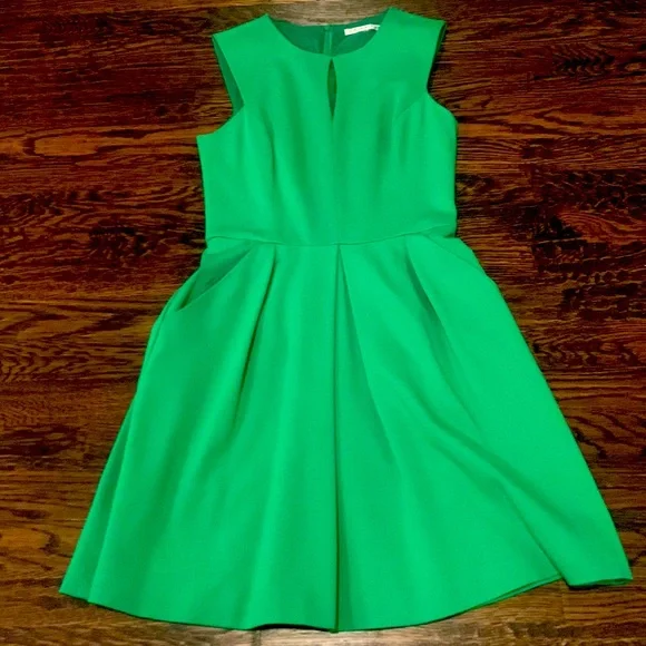 Trina Turk | Dresses | Trina Turk Green Dress With Pockets | Poshmark